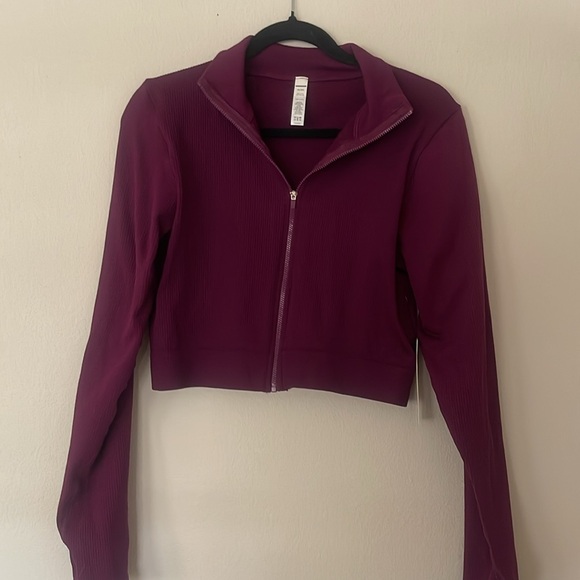 NWT Fashion Nova Purple Zip-Up Cropped Jacket Size 1X/2X - Picture 3 of 7